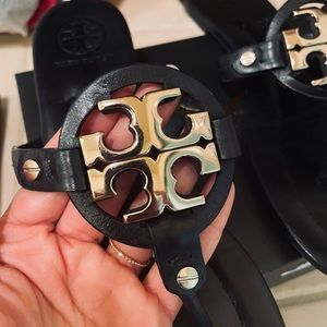 Tory Burch
Miller Flat Metal Logo Slide Sandals